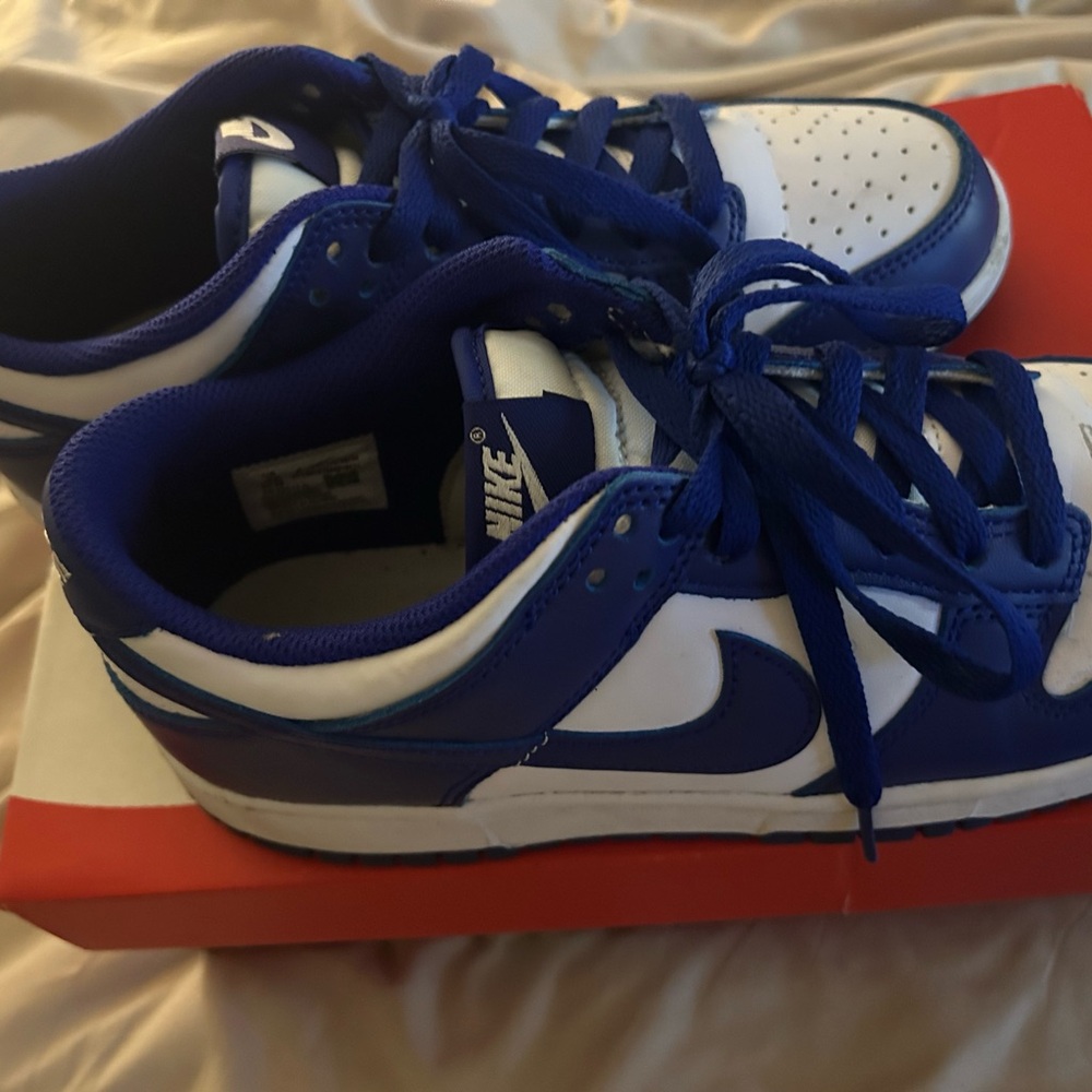 Nike Kids Navy and White Sneakers - Picture 6 of 7